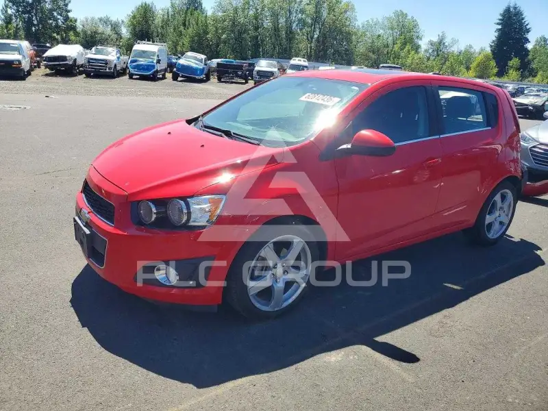 2016 Chevrolet Sonic фото