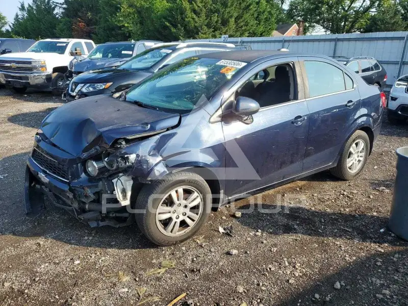 2016 Chevrolet Sonic photo