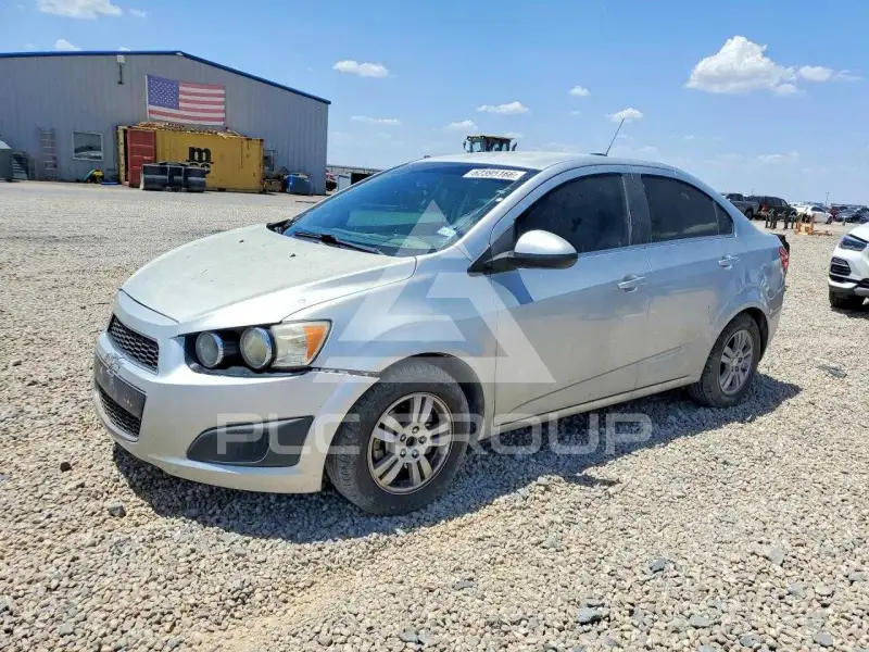 2016 Chevrolet Sonic photo