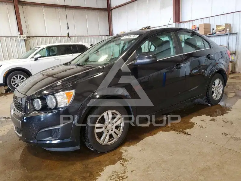 2016 Chevrolet Sonic фото