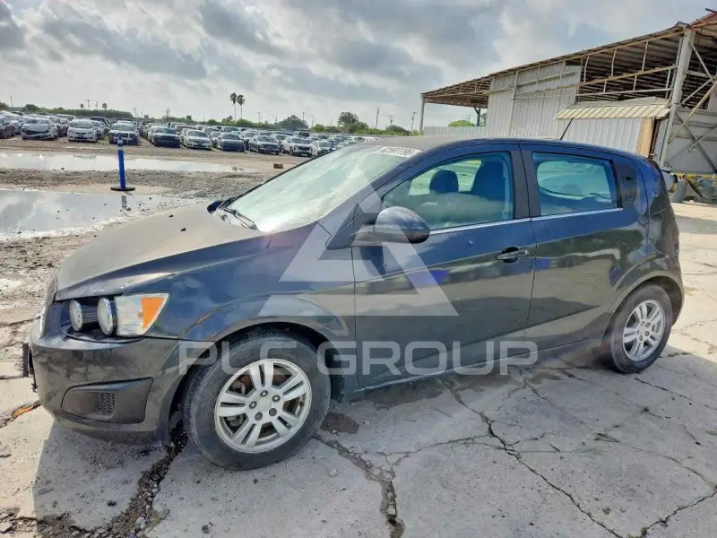 2016 Chevrolet Sonic фото