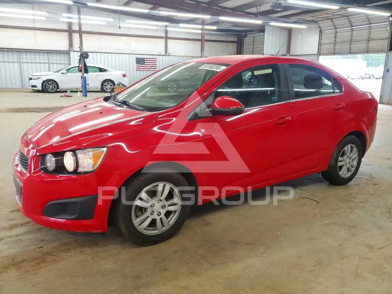 2016 Chevrolet Sonic фото