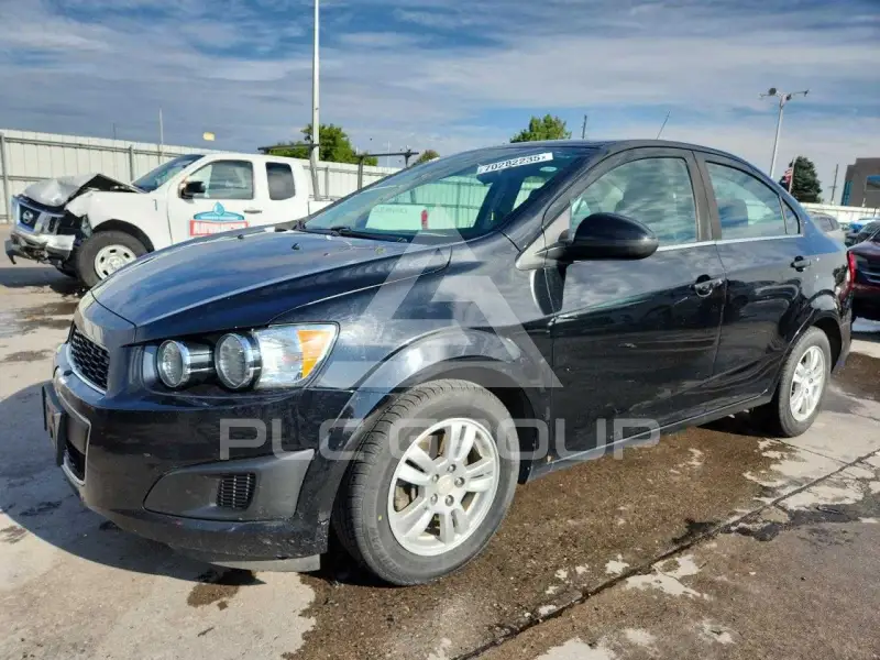 2016 Chevrolet Sonic фото