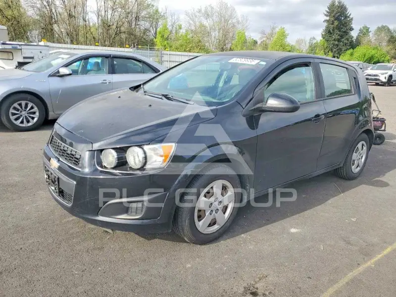 2016 Chevrolet Sonic фото