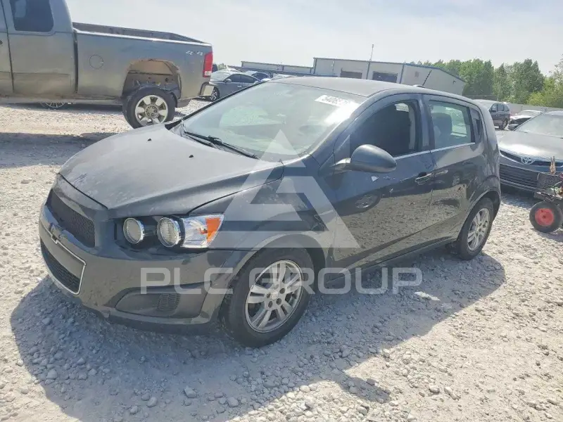2016 Chevrolet Sonic photo