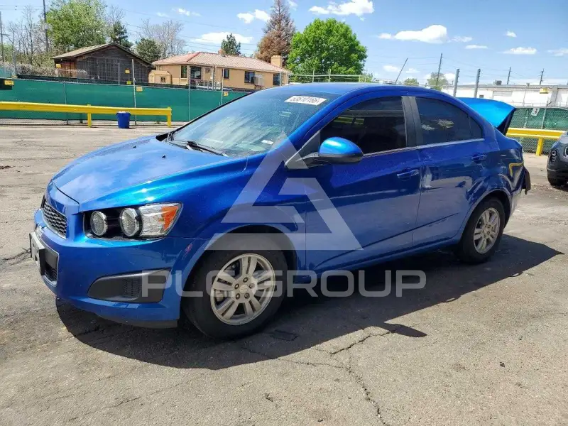 2016 Chevrolet Sonic фото