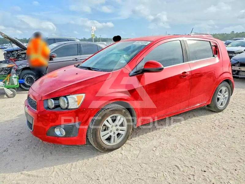 2016 Chevrolet Sonic фото