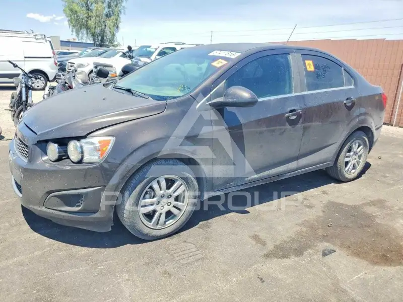 2016 Chevrolet Sonic фото