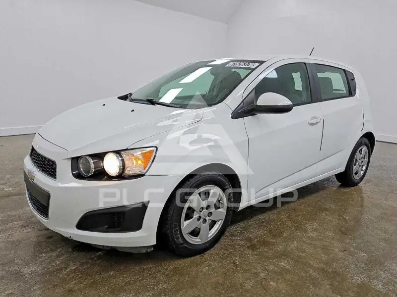 2016 Chevrolet Sonic фото
