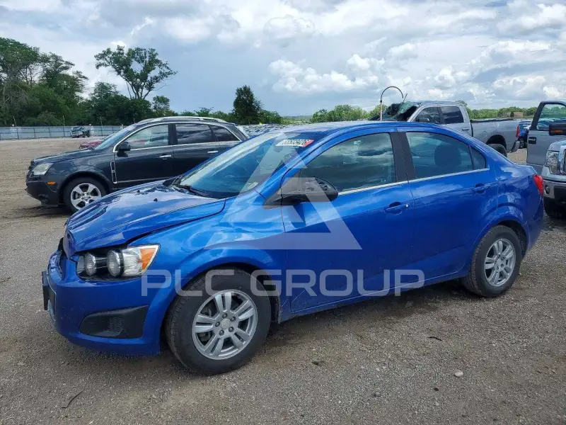 2016 Chevrolet Sonic photo