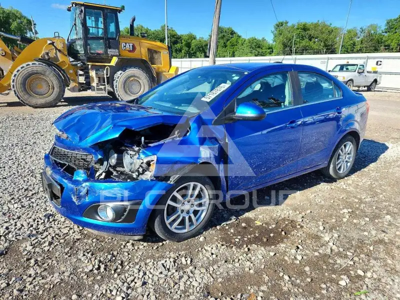 2016 Chevrolet Sonic фото