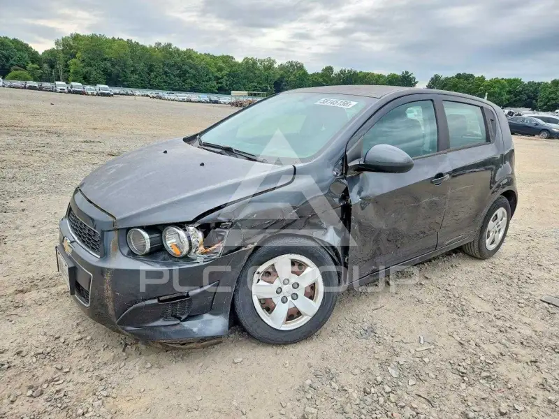 2016 Chevrolet Sonic фото