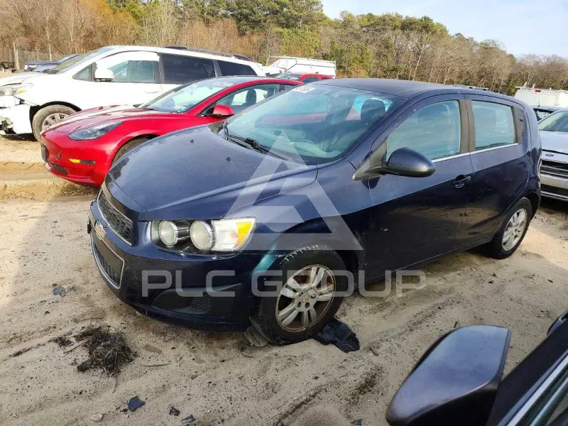 2016 Chevrolet Sonic фото
