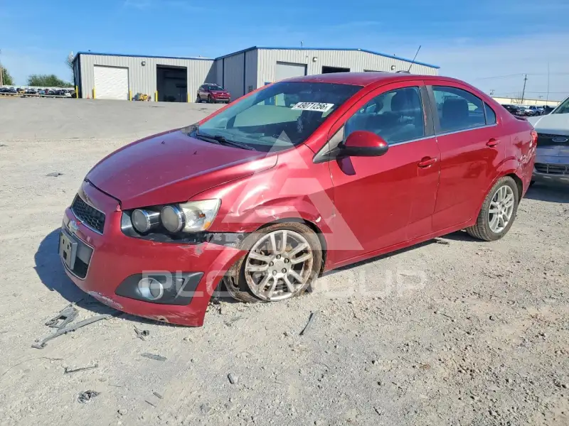 2016 Chevrolet Sonic фото