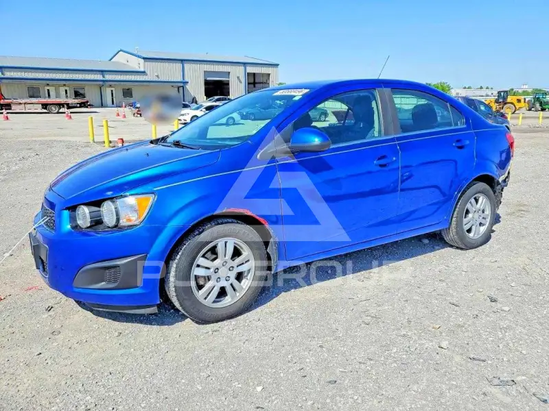 2016 Chevrolet Sonic photo