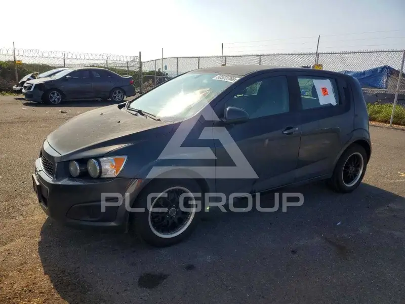 2016 Chevrolet Sonic фото