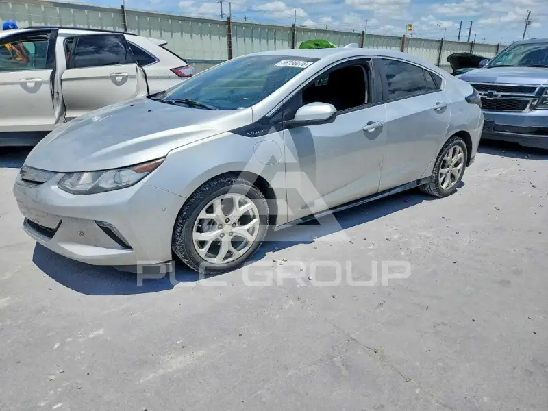 2016 Chevrolet Volt photo