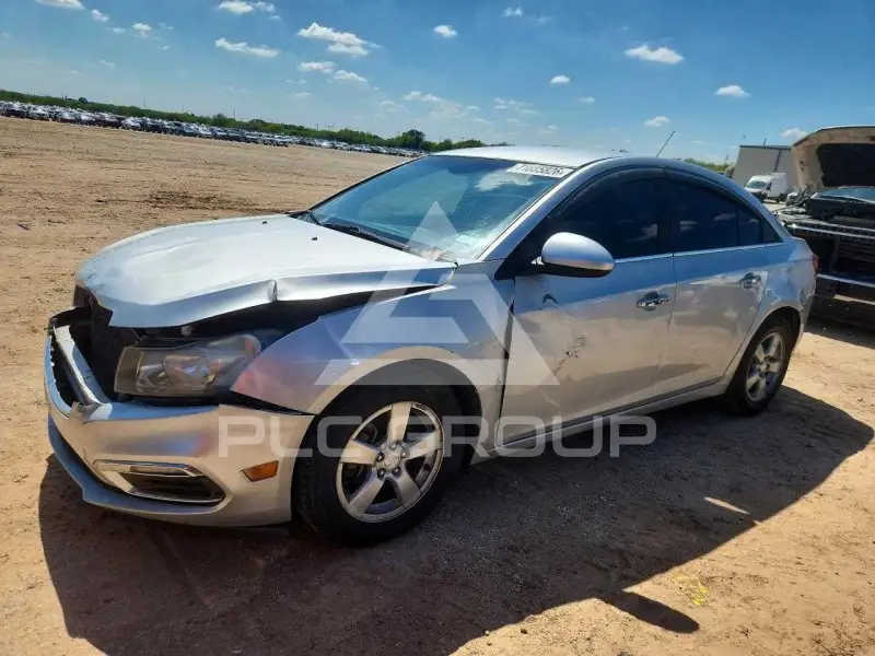 2016 Chevrolet Cruze photo