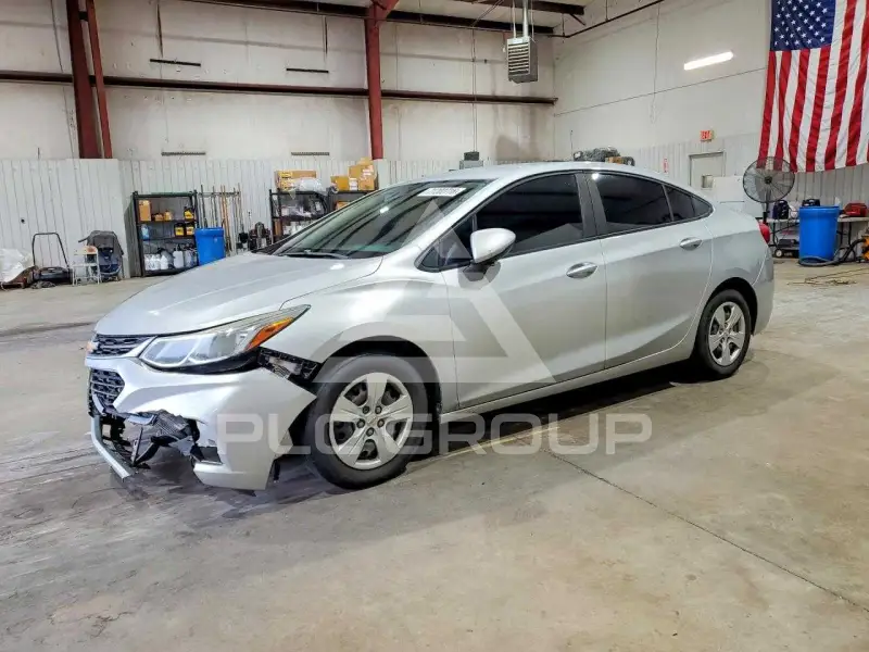 2016 Chevrolet Cruze photo