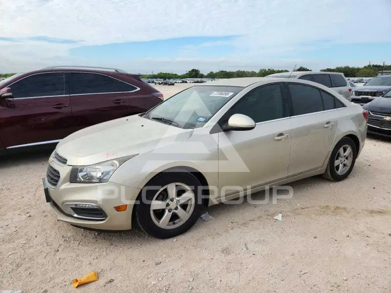2016 Chevrolet Cruze photo