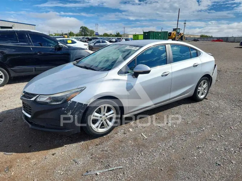 2016 Chevrolet Cruze photo