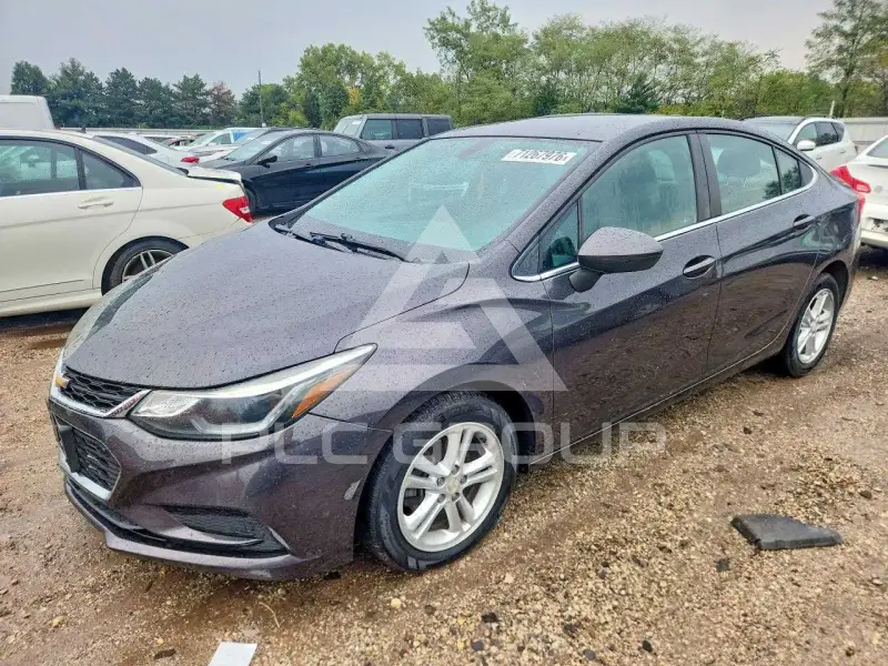 2016 Chevrolet Cruze photo