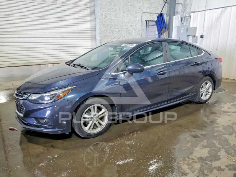 2016 Chevrolet Cruze photo