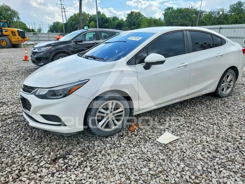 2016 Chevrolet Cruze фото