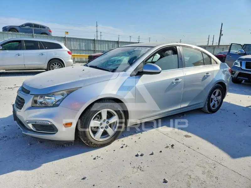 2016 Chevrolet Cruze photo