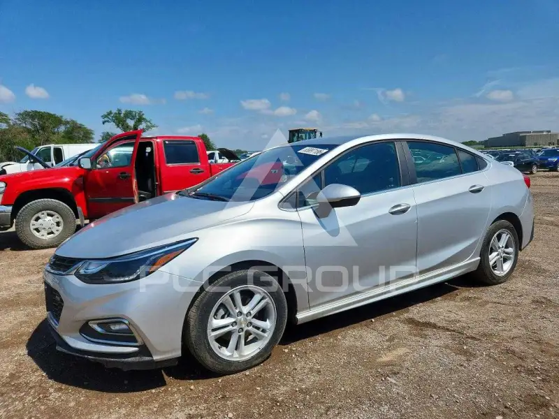 2016 Chevrolet Cruze photo