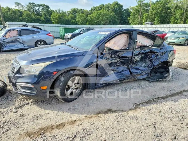 2016 Chevrolet Cruze photo