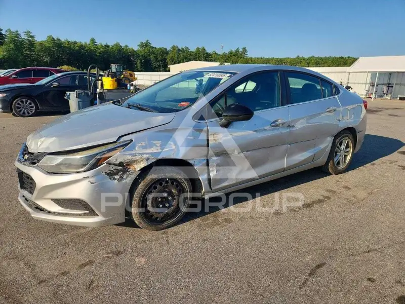 2016 Chevrolet Cruze photo
