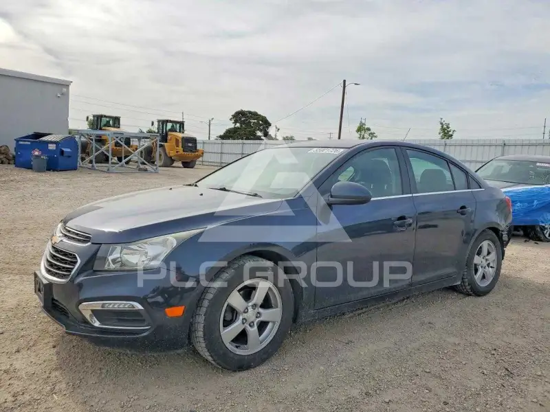 2016 Chevrolet Cruze photo