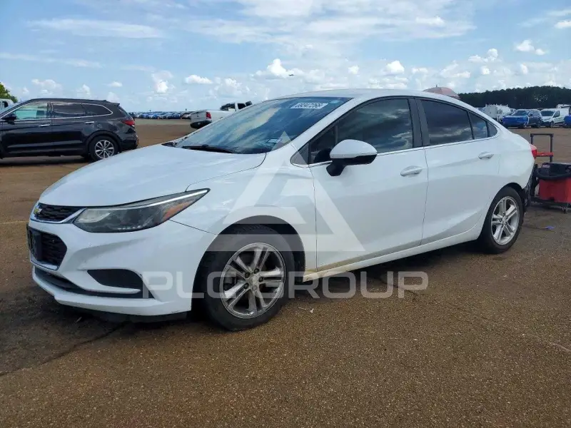 2016 Chevrolet Cruze photo