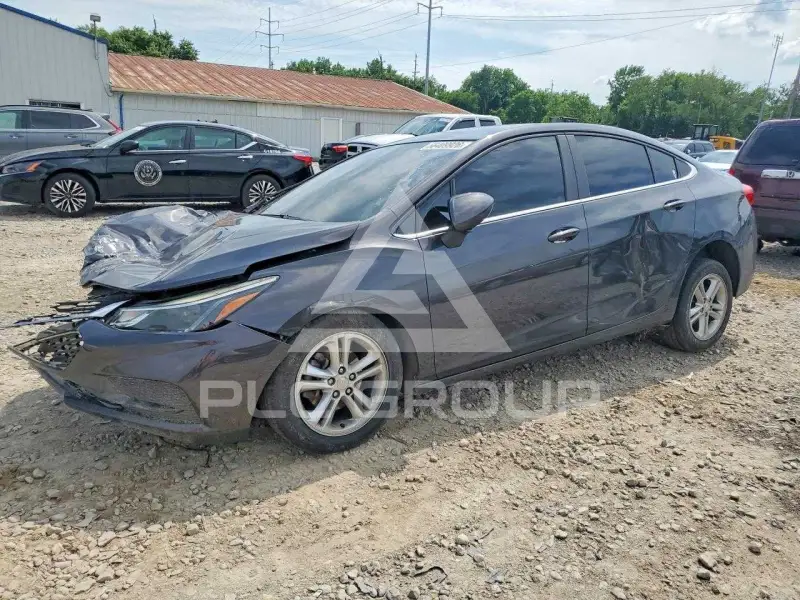 2016 Chevrolet Cruze photo