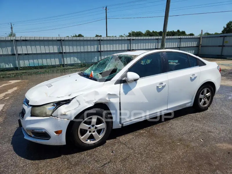 2016 Chevrolet Cruze photo