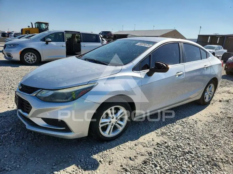 2016 Chevrolet Cruze photo