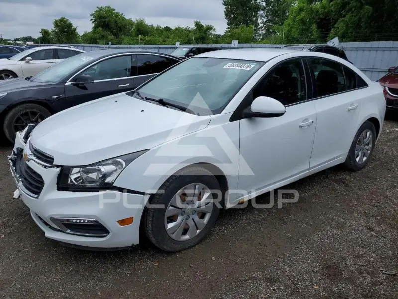 2016 Chevrolet Cruze photo