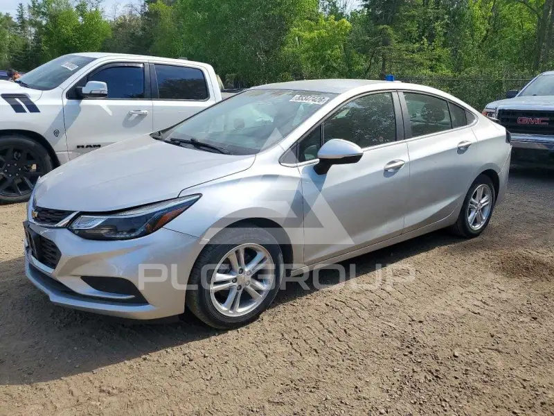 2016 Chevrolet Cruze photo