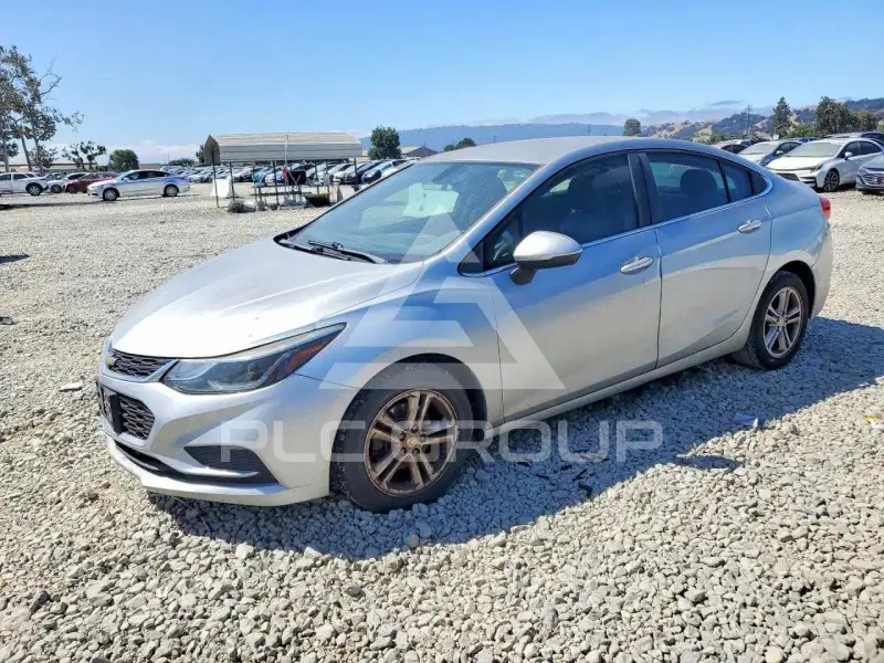 2016 Chevrolet Cruze photo