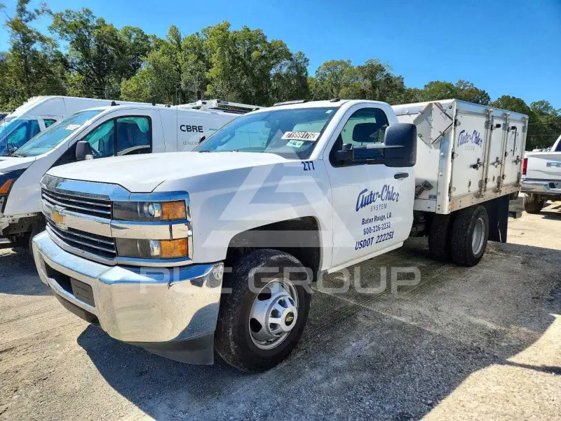2016 Chevrolet Silverado photo
