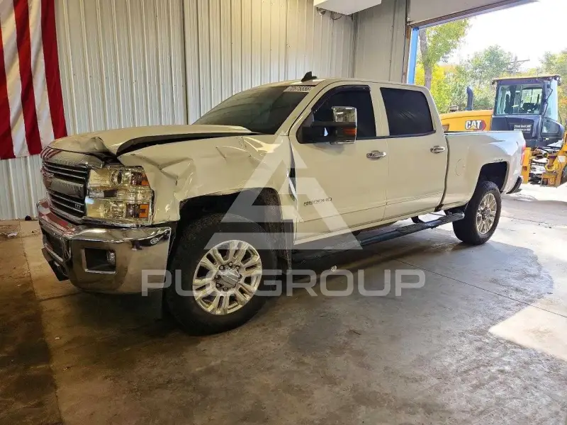 2016 Chevrolet Silverado photo