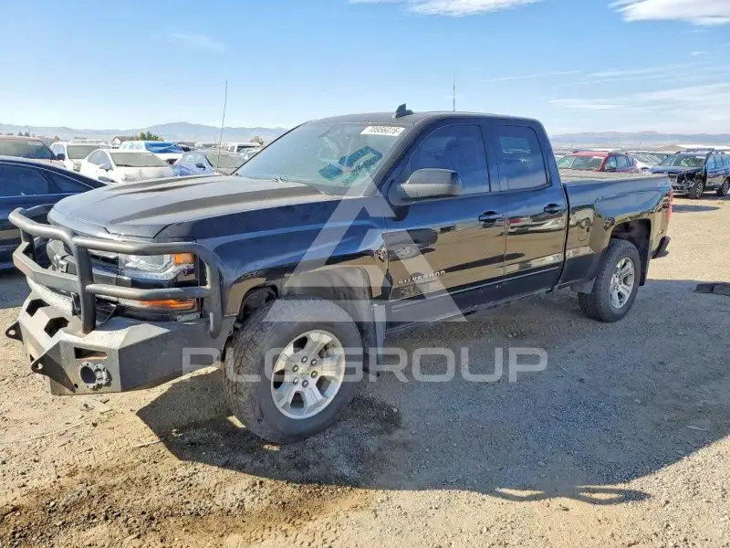 2016 Chevrolet Silverado photo