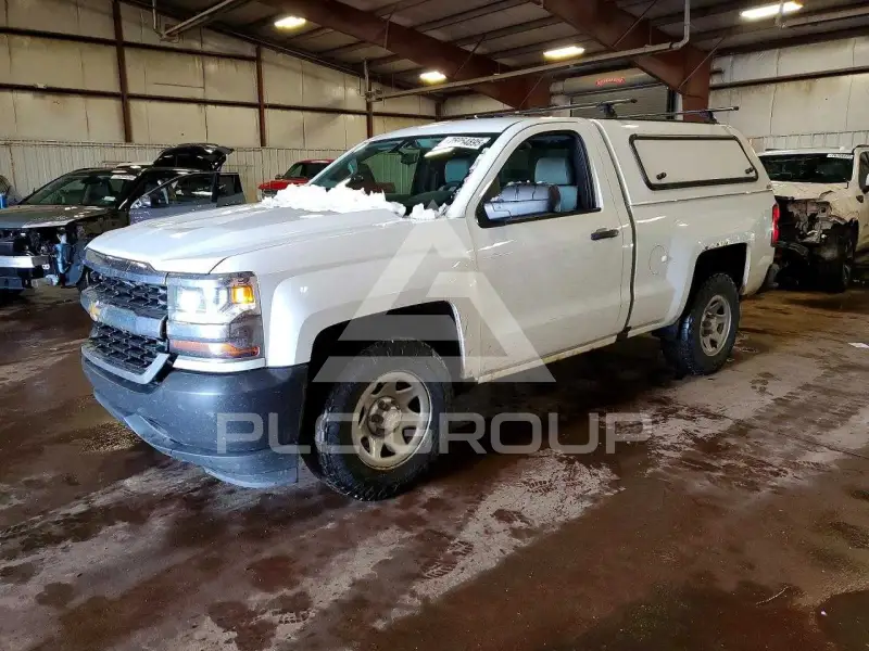 2016 Chevrolet Silverado photo