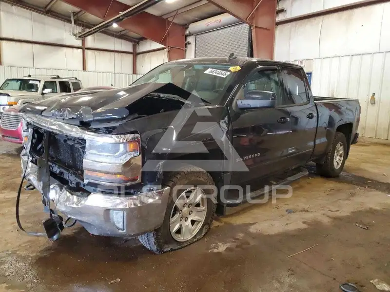 2016 Chevrolet Silverado photo