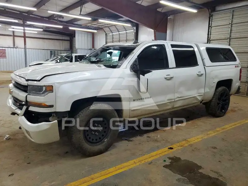 2016 Chevrolet Silverado photo