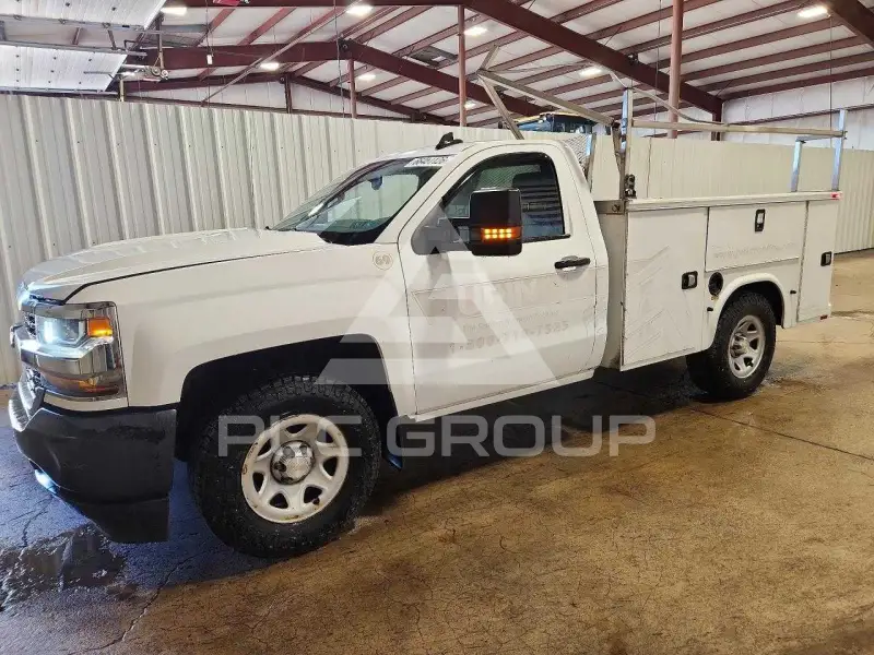 2016 Chevrolet Silverado photo