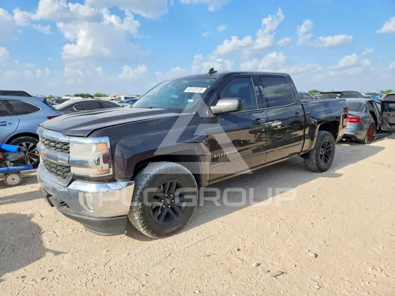 2016 Chevrolet Silverado photo