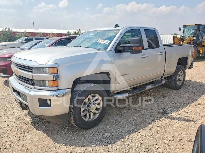 2016 Chevrolet Silverado photo