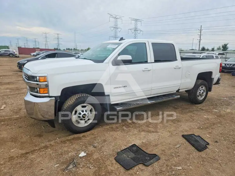 2016 Chevrolet Silverado photo